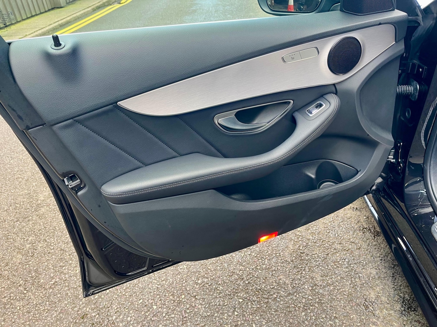 Used Mercedes-Benz C Class 2019 for sale - 77584874: Photo 3