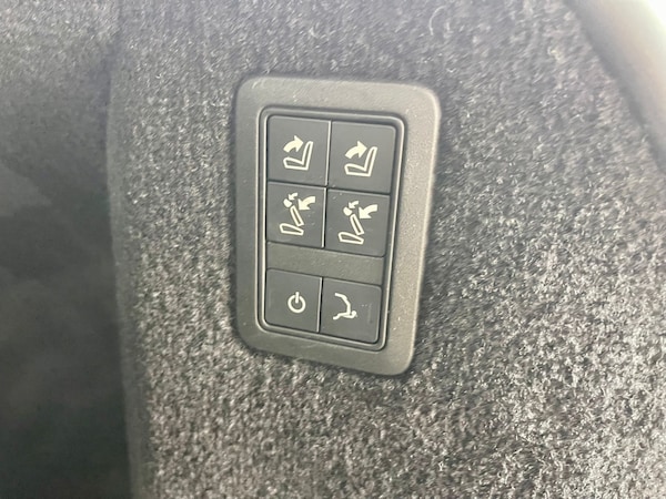 Used Land Rover Range Rover Sport 2015 for sale - 76182545: Photo 35
