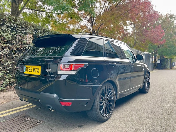 Used Land Rover Range Rover Sport 2015 for sale - 76182545: Photo 6