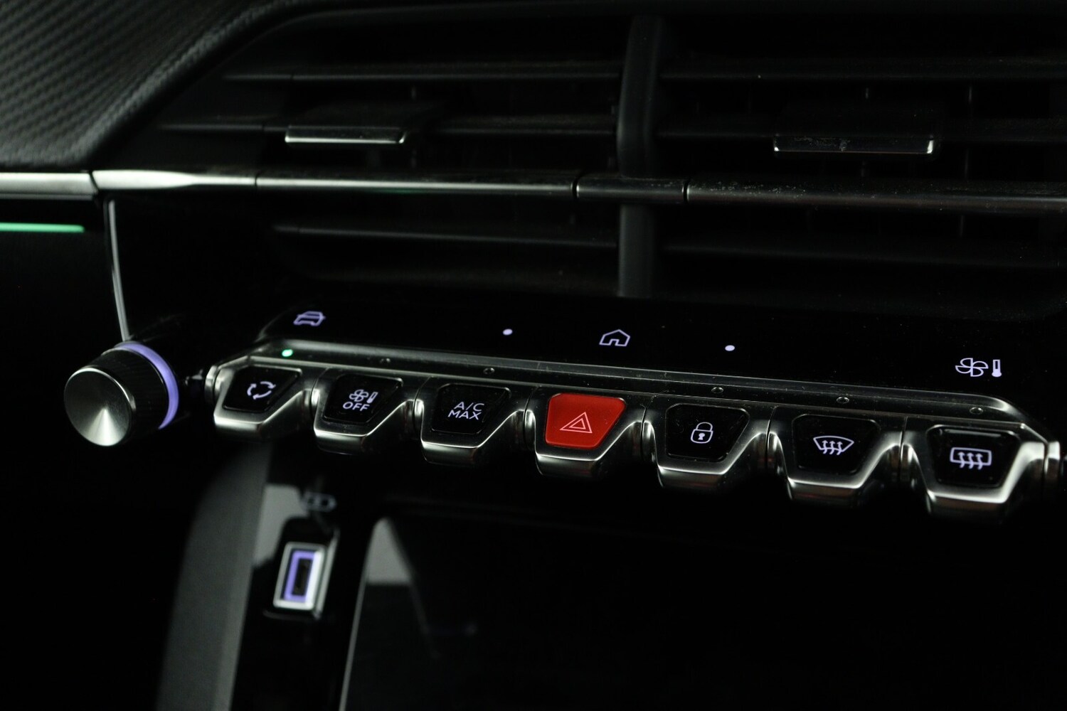 Used Peugeot 208 2024 for sale - 77786136: Photo 17