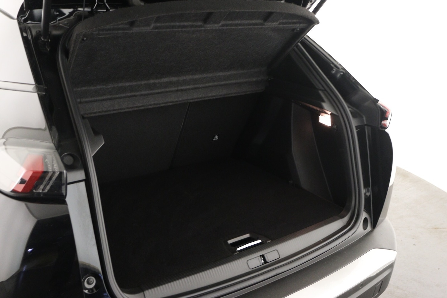 Used Peugeot 2008 2022 for sale - 77588565: Photo 13