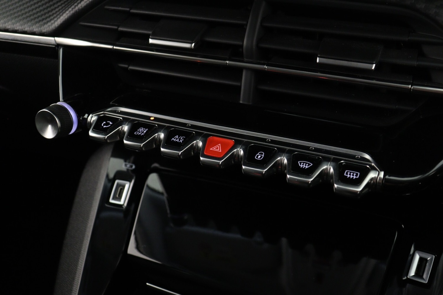 Used Peugeot 2008 2022 for sale - 77588565: Photo 25