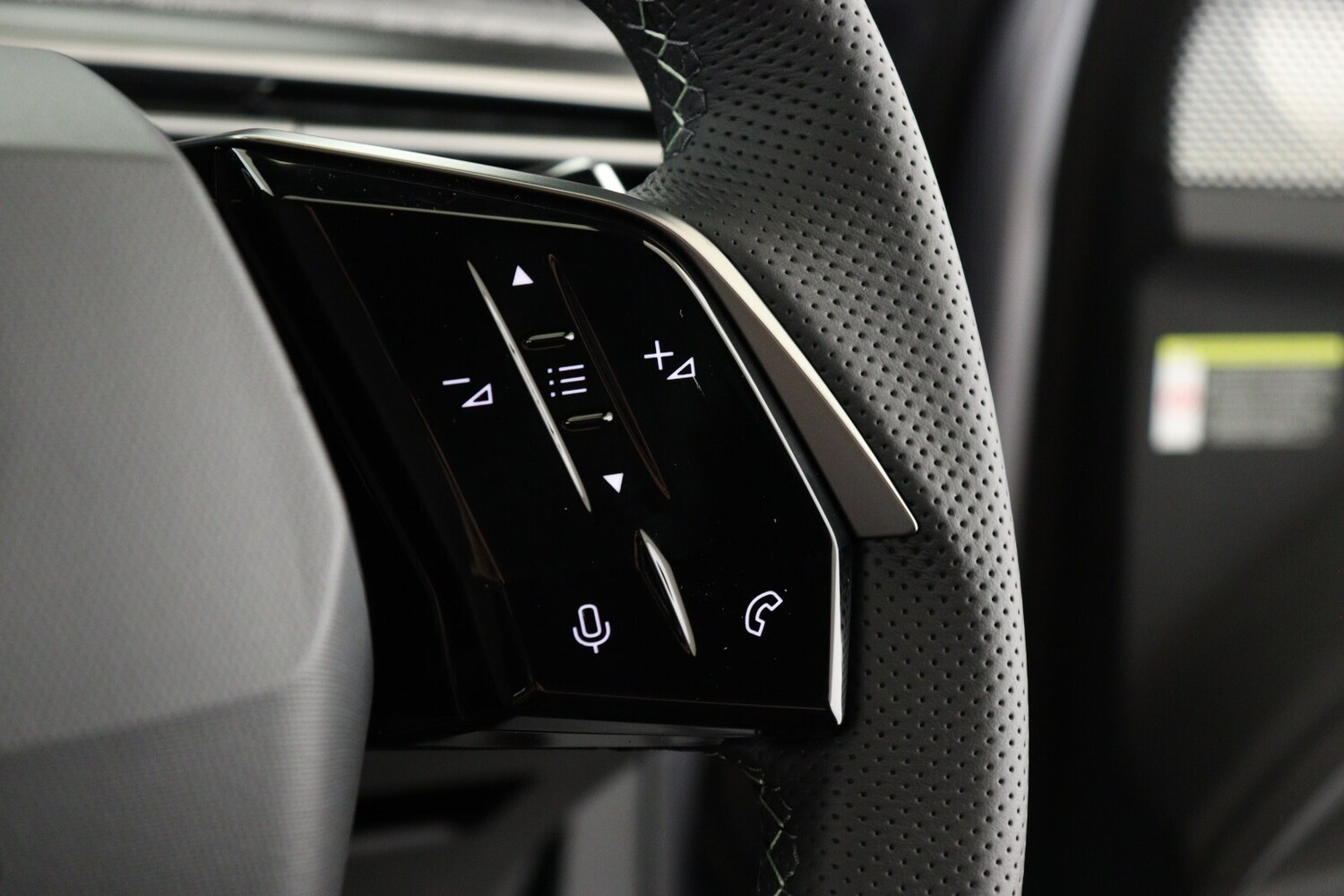 Used Peugeot 5008 2025 for sale - 77247973: Photo 31