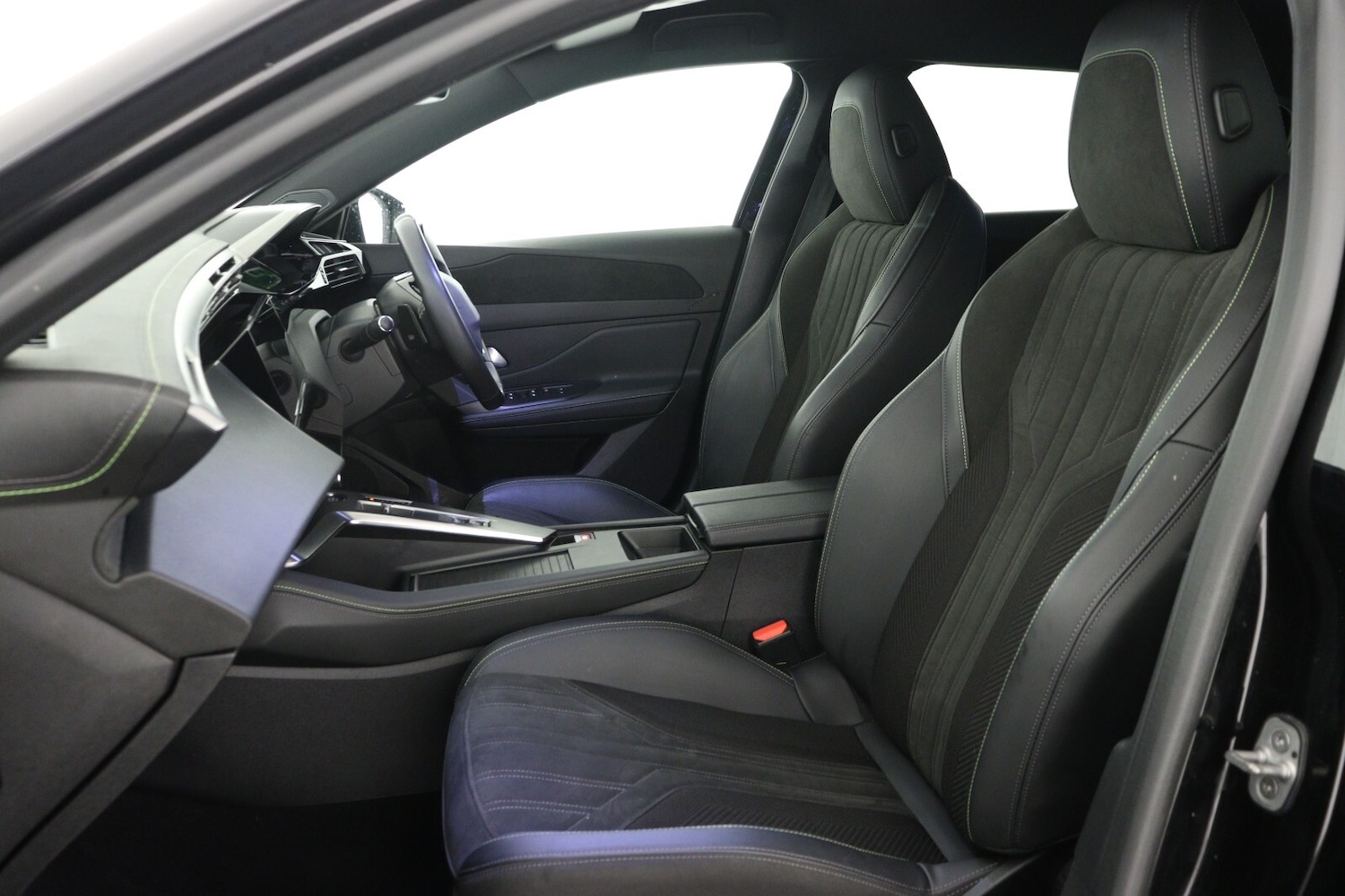 Used Peugeot 408 2024 for sale - 76873451: Photo 12