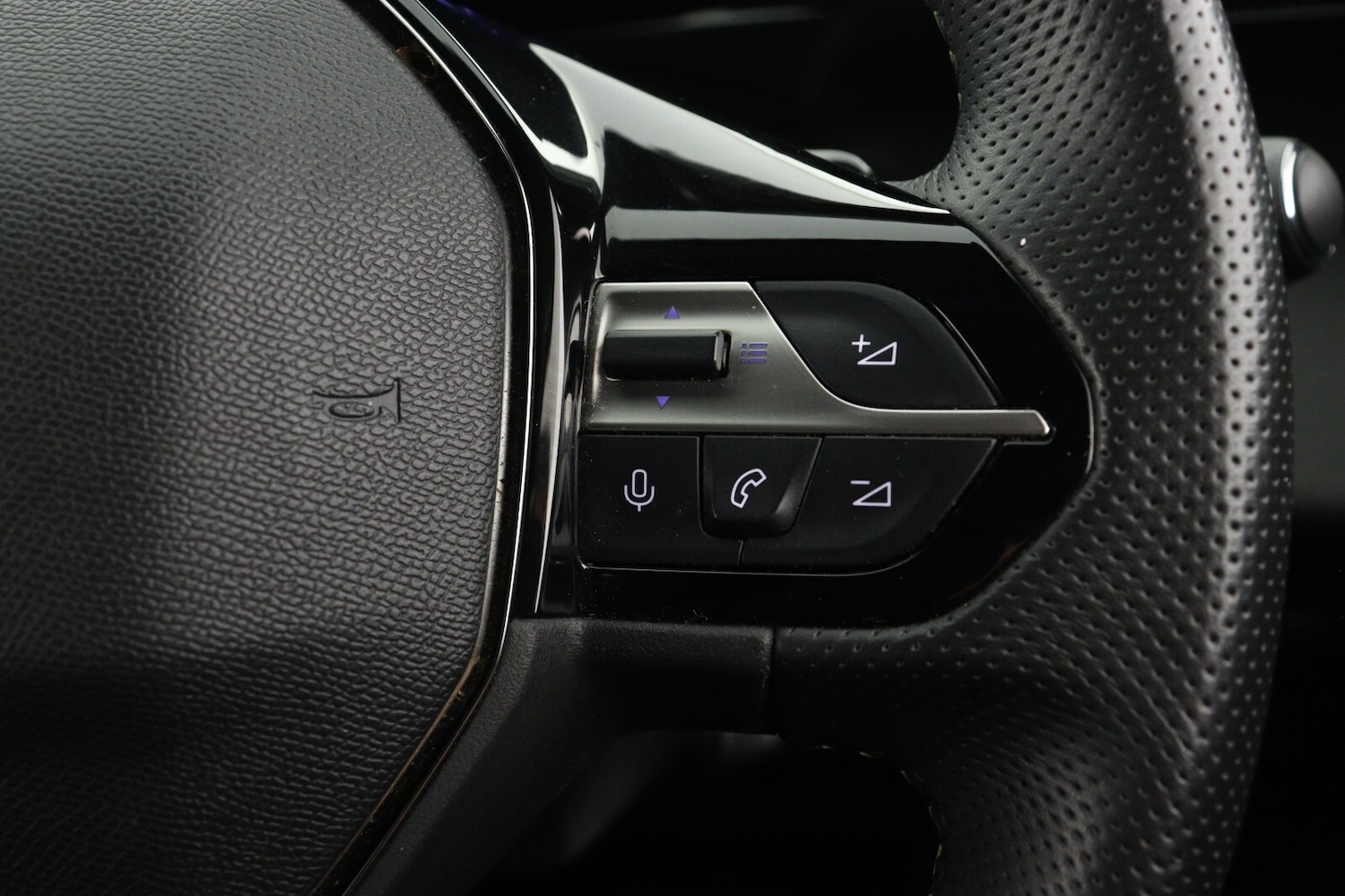 Used Peugeot 408 2024 for sale - 76873451: Photo 27