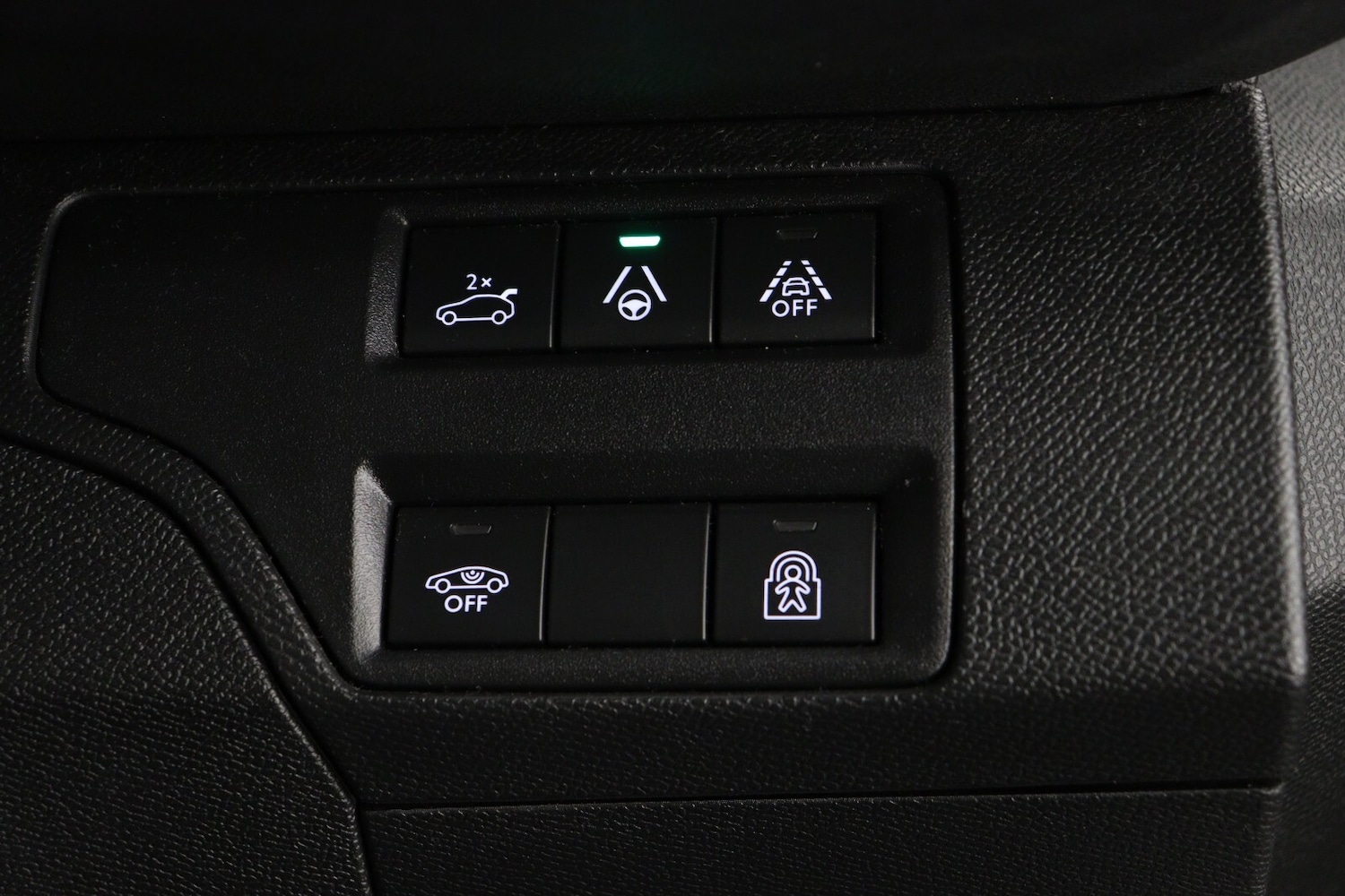 Used Peugeot 3008 2021 for sale - 77346975: Photo 30