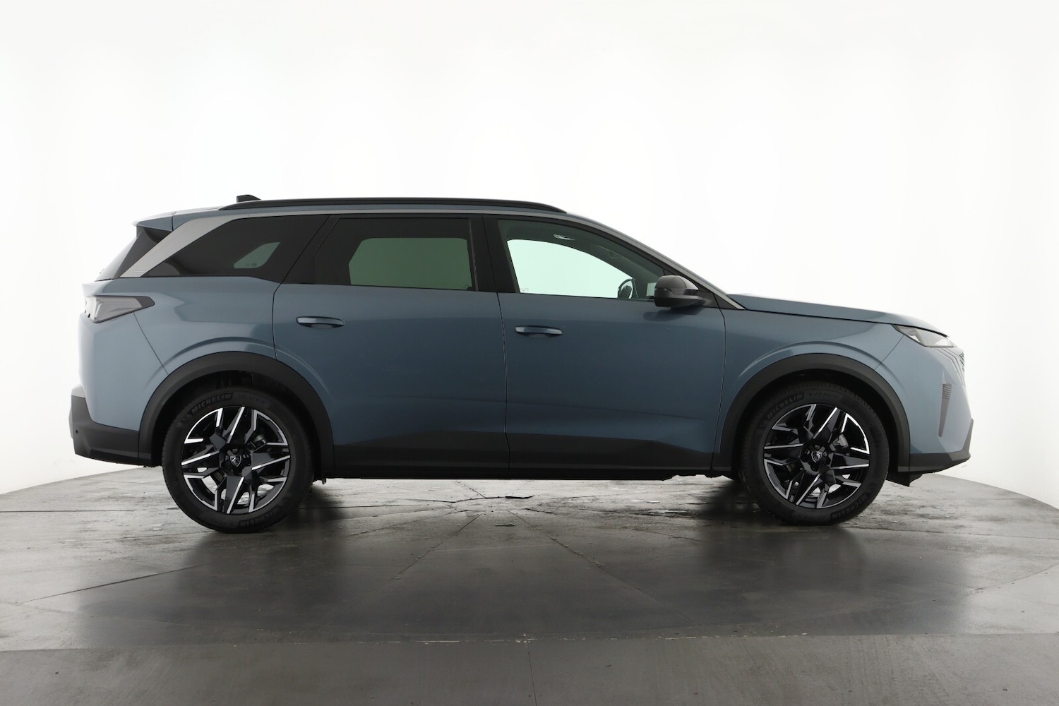 Used Peugeot 5008 2024 for sale - 77105984: Photo 5