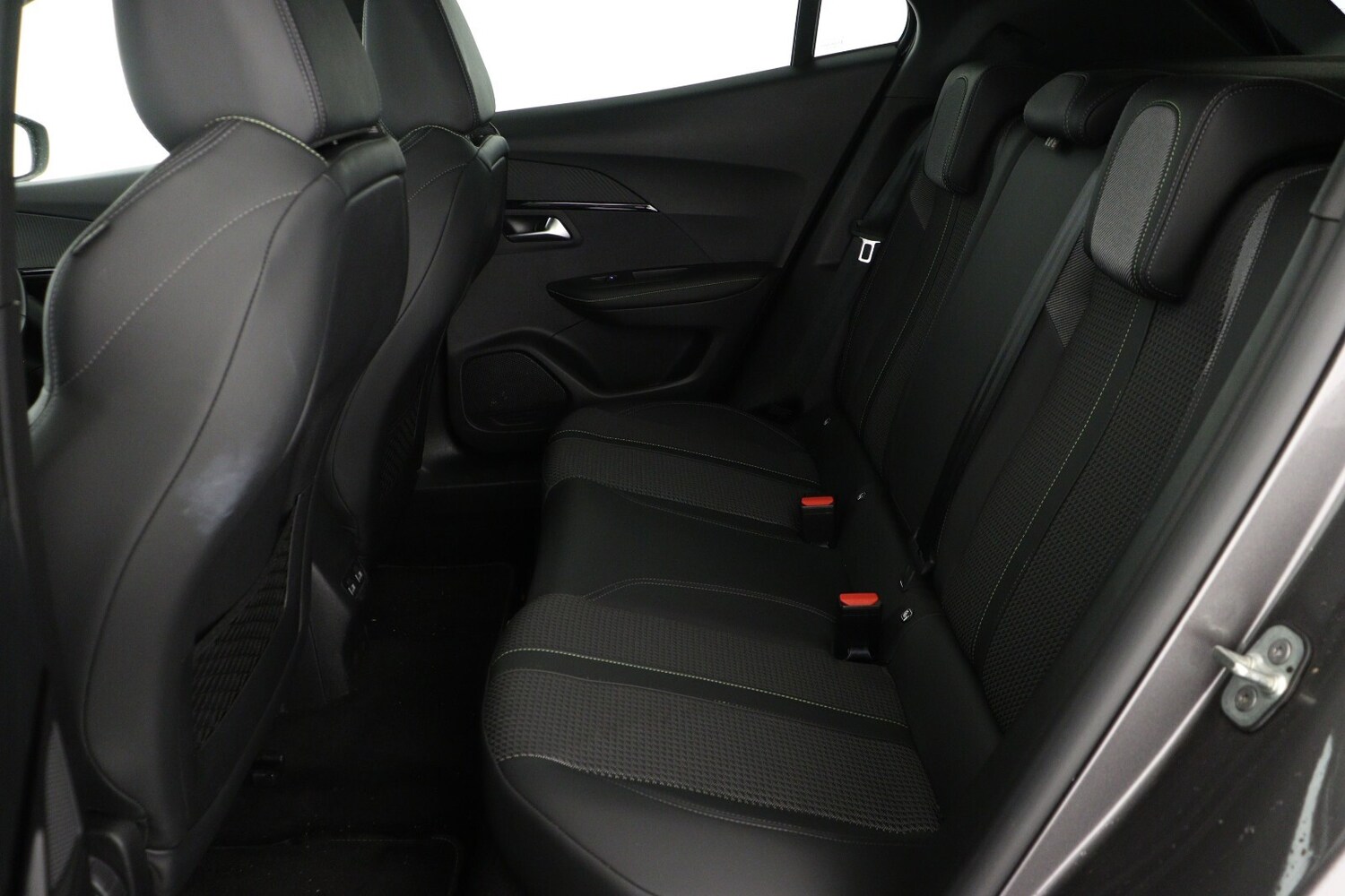 Used Peugeot 2008 2022 for sale - 76203576: Photo 13