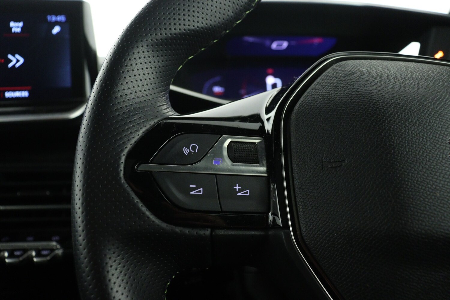 Used Peugeot 2008 2022 for sale - 76203576: Photo 21