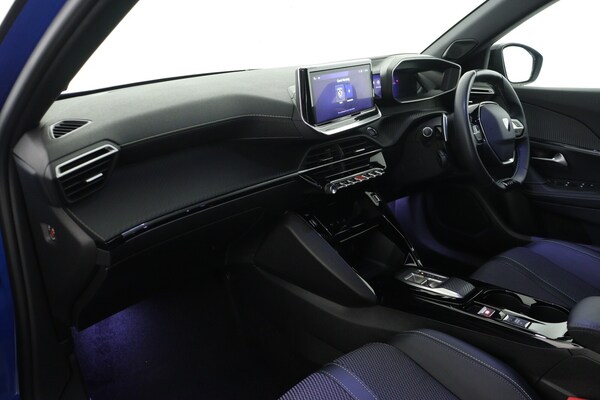 Used Peugeot 2008 2023 for sale - 75763393: Photo 11
