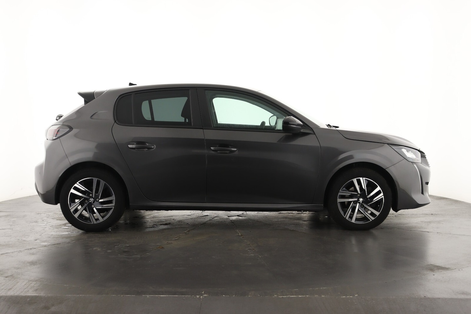 Used Peugeot 208 2023 for sale - 76872981: Photo 5