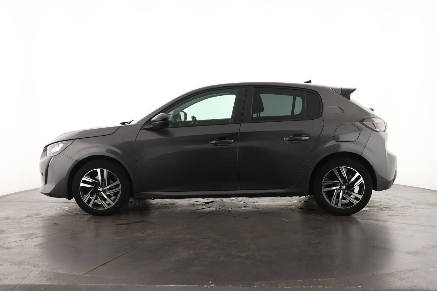 Used Peugeot 208 2023 for sale - 76872981: Photo 8
