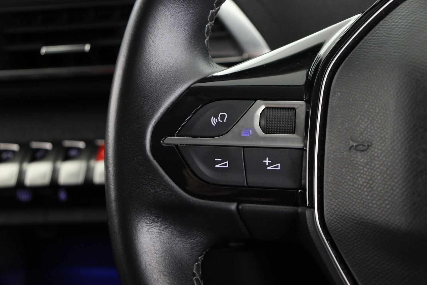 Used Peugeot 3008 2022 for sale - 76874846: Photo 24