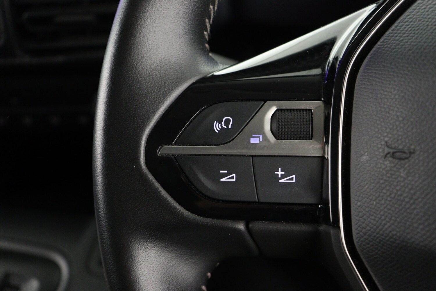 Used Peugeot Rifter 2022 for sale - 76079073: Photo 23