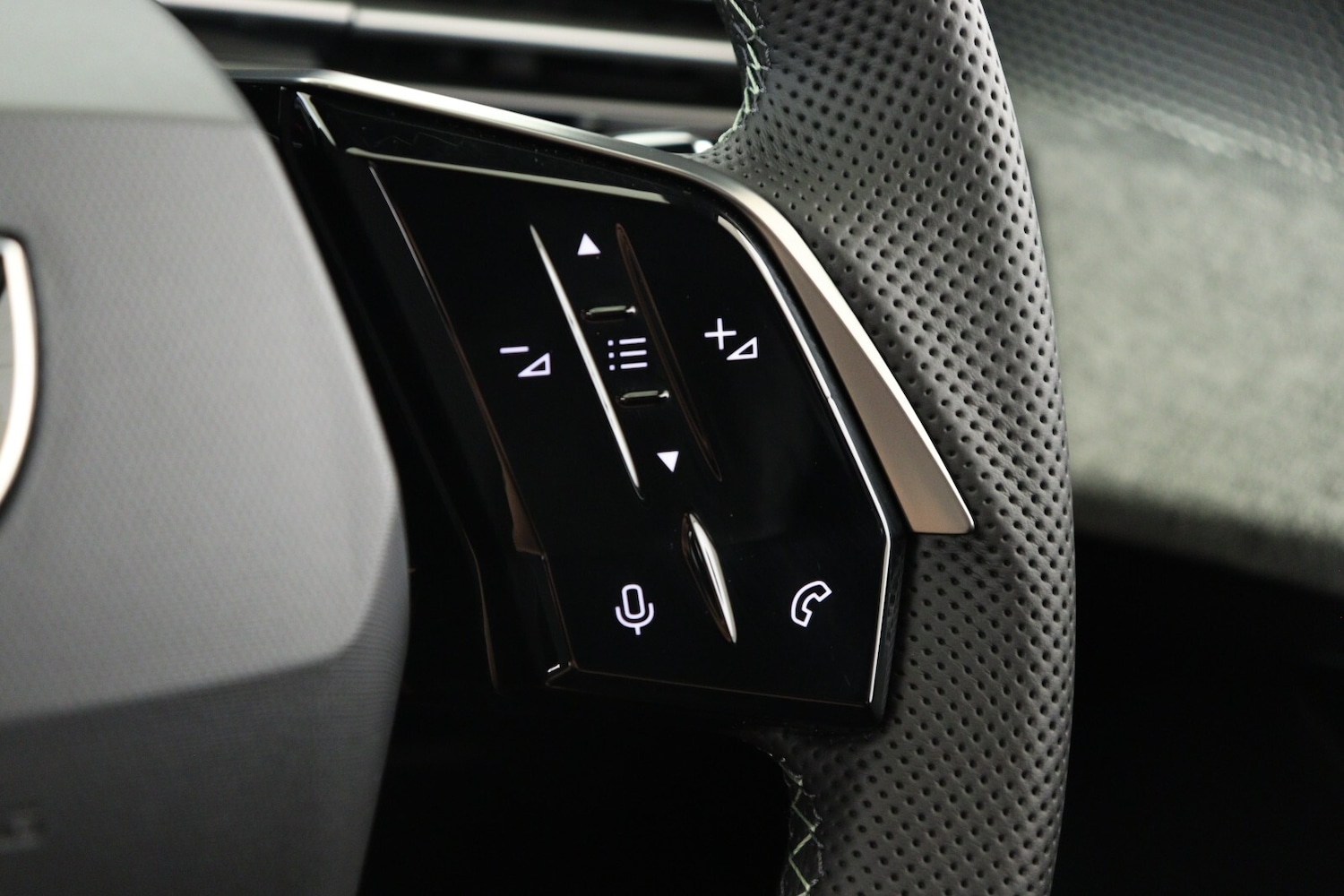 Used Peugeot 3008 2025 for sale - 76871103: Photo 31