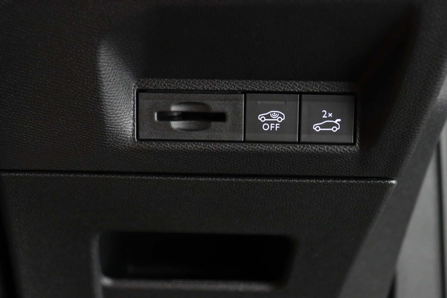 Used Peugeot 3008 2025 for sale - 76871103: Photo 32