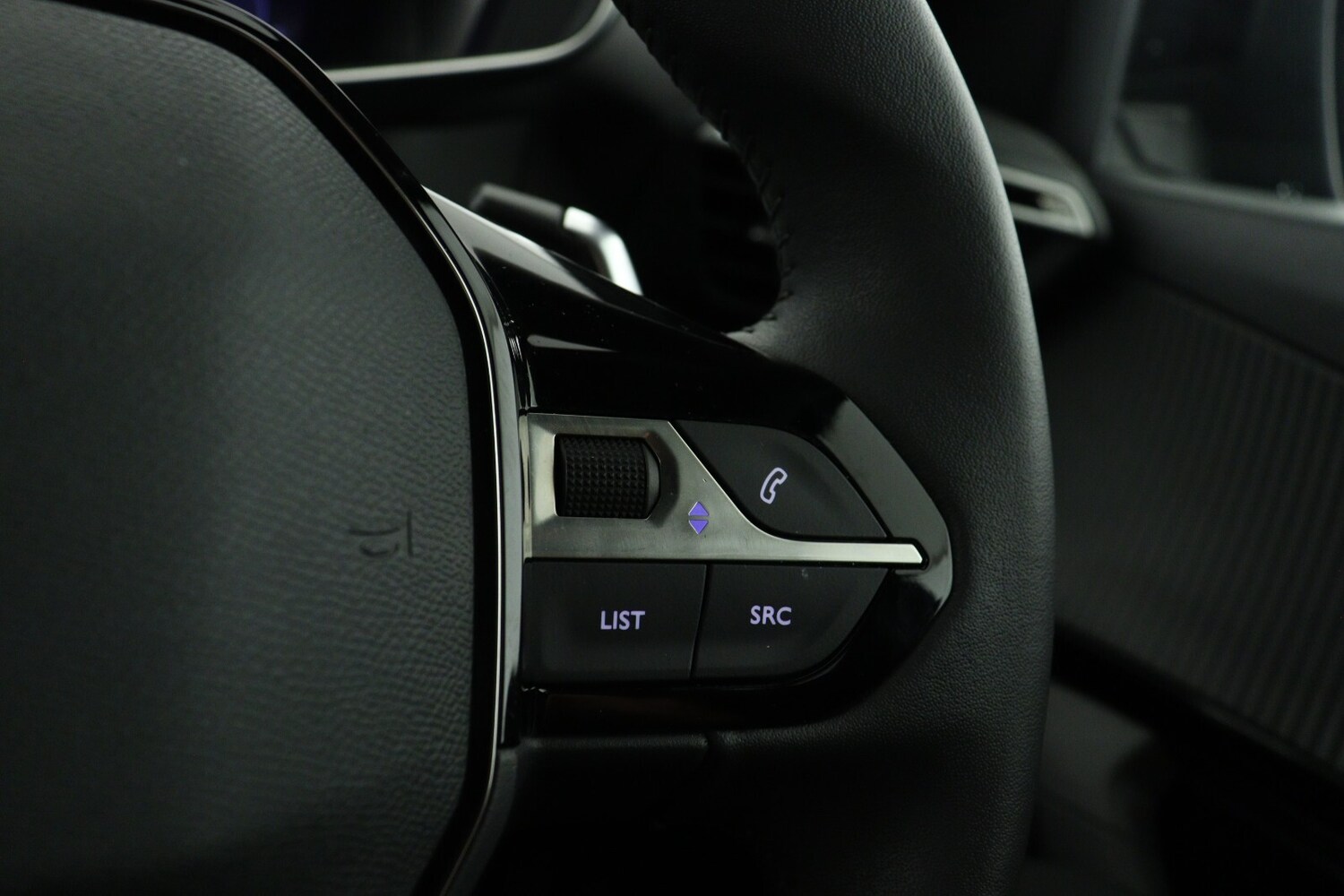 Used Peugeot 2008 2023 for sale - 76872612: Photo 21