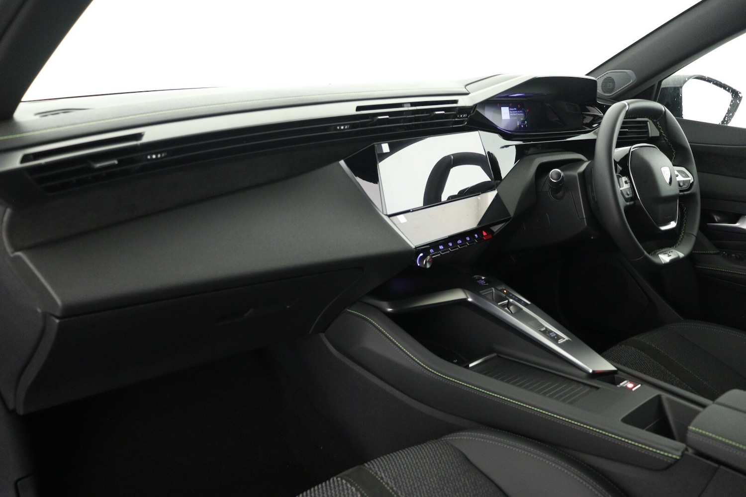 Used Peugeot 408 2025 for sale - 76615384: Photo 12