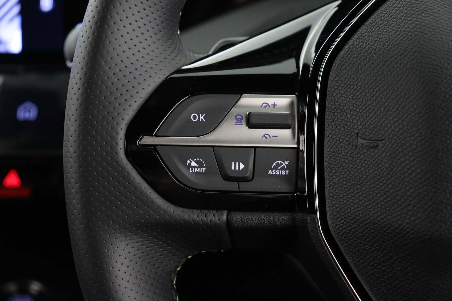 Used Peugeot 408 2025 for sale - 76615384: Photo 26