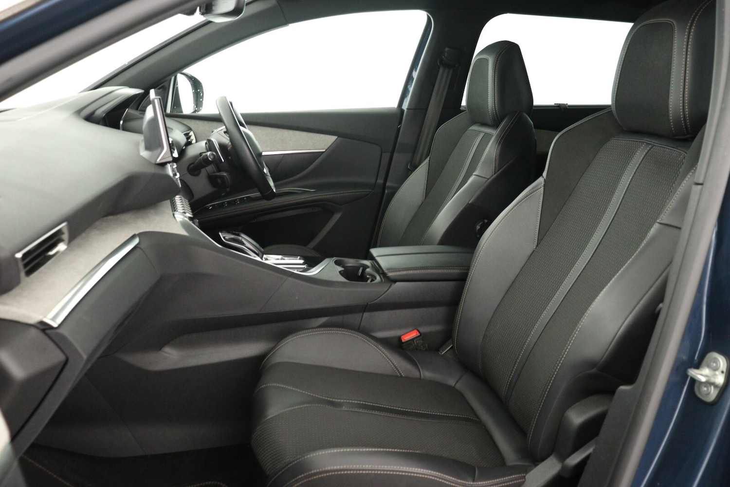 Used Peugeot 5008 2023 for sale - 76872424: Photo 11