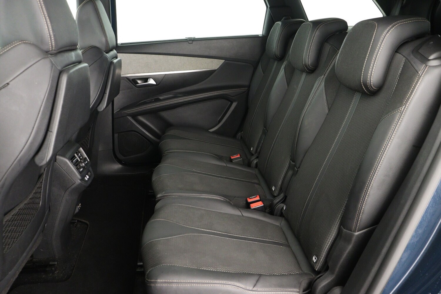 Used Peugeot 5008 2023 for sale - 76872424: Photo 13