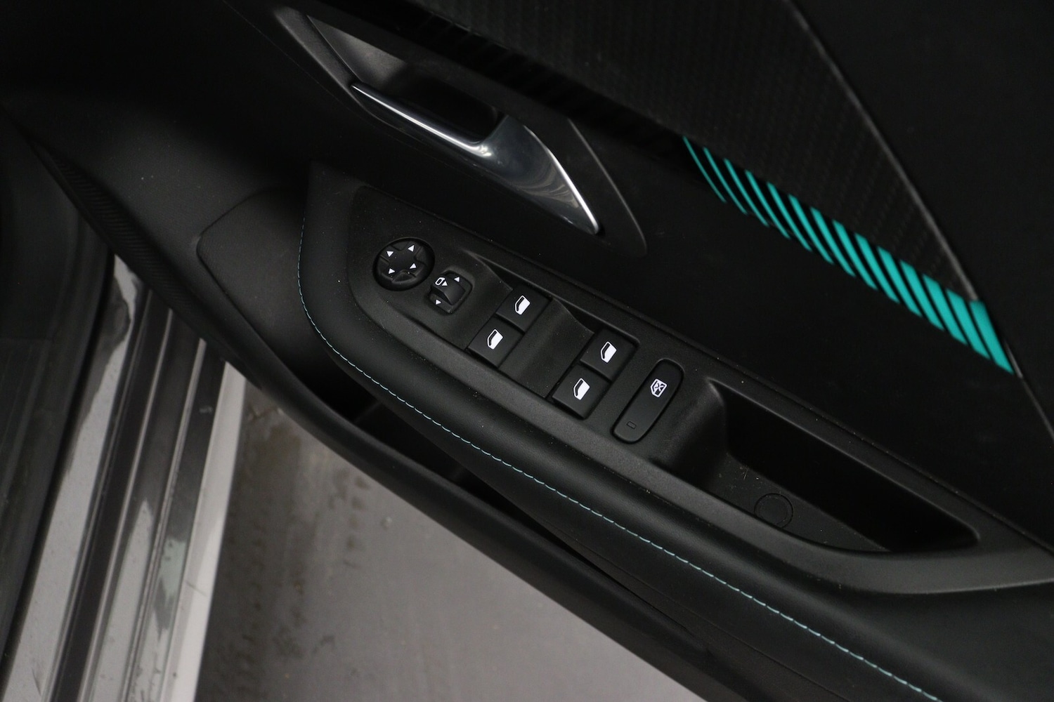 Used Peugeot 208 2022 for sale - 76870003: Photo 24