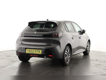 Used Peugeot 208 2022 for sale - 76870003: Photo