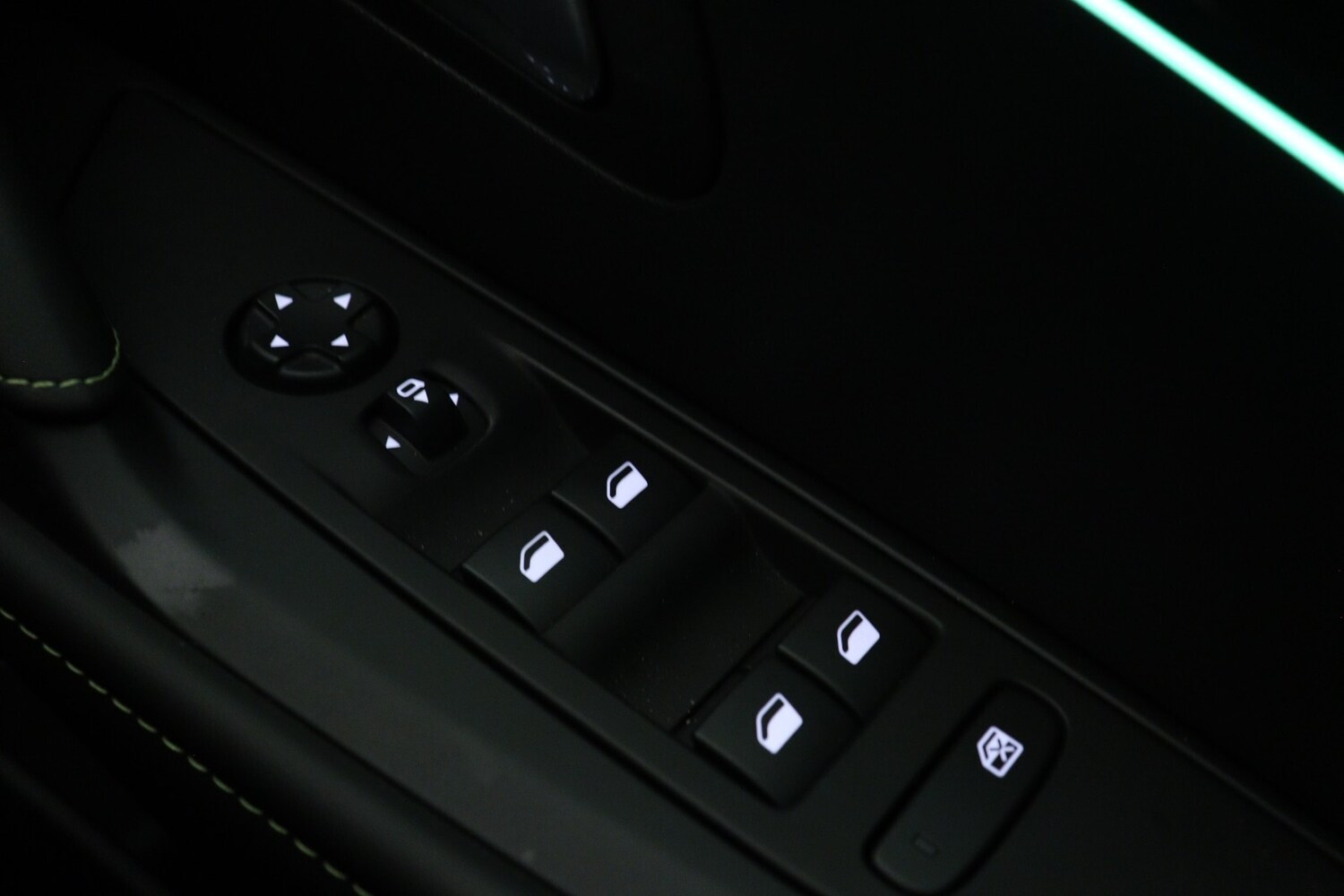 Used Peugeot 208 2022 for sale - 76871499: Photo 24