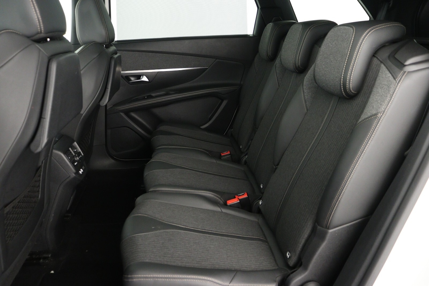 Used Peugeot 5008 2020 for sale - 76873480: Photo 14