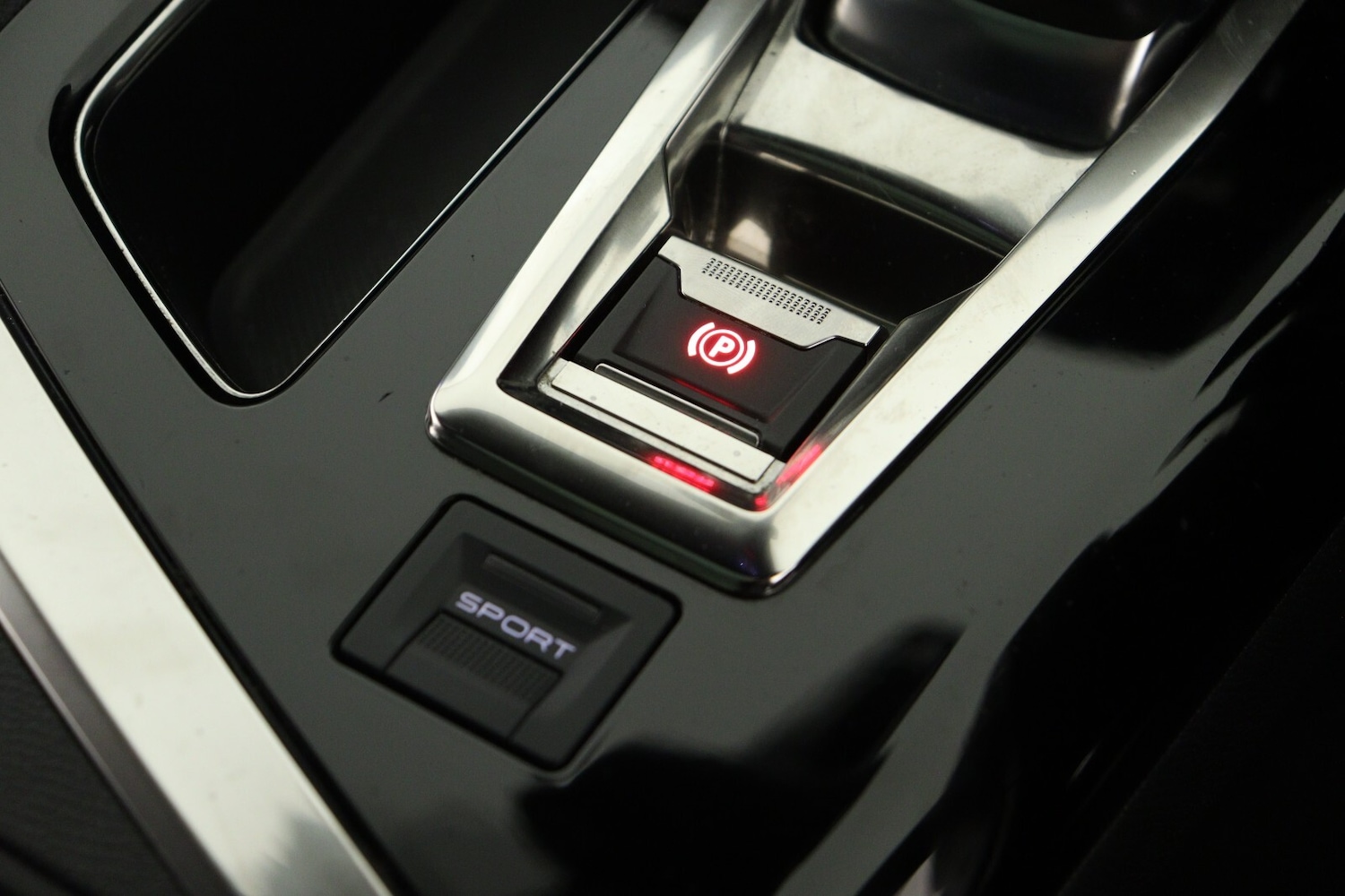 Used Peugeot 5008 2020 for sale - 76873480: Photo 25