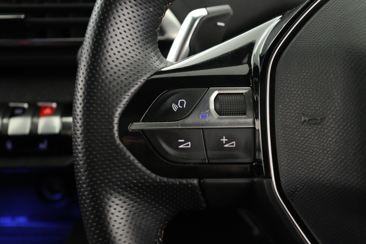 Used Peugeot 5008 2020 for sale - 76873480: Photo 26