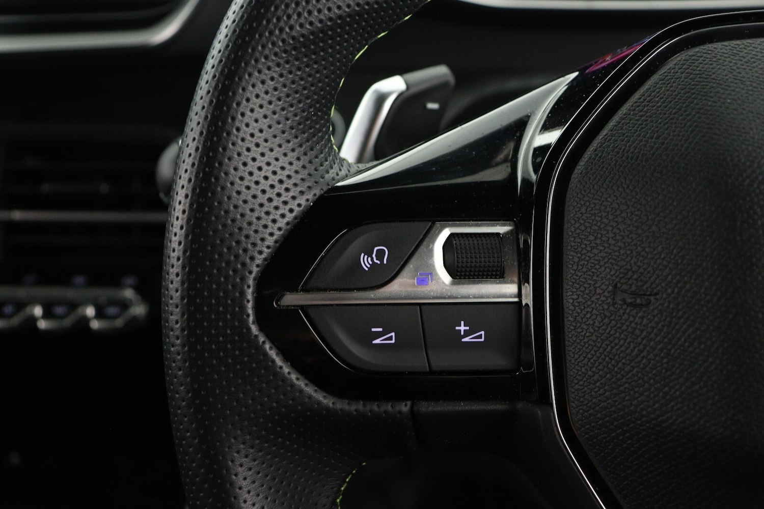 Used Peugeot 208 2023 for sale - 76870694: Photo 23