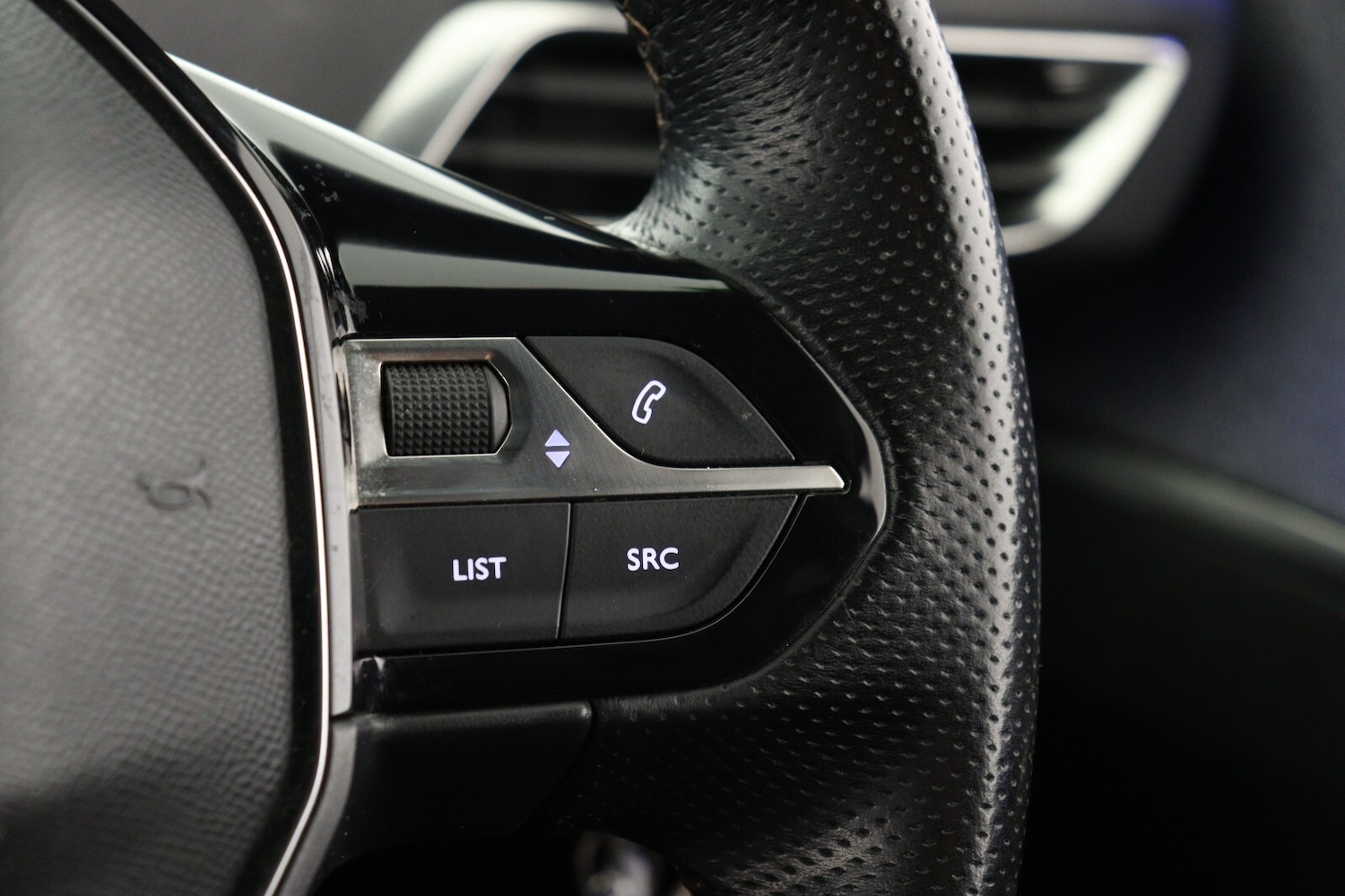 Used Peugeot 5008 2020 for sale - 76870664: Photo 27