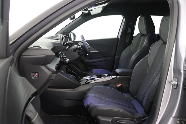 Used Peugeot 2008 2023 for sale - 75763630: Photo 11