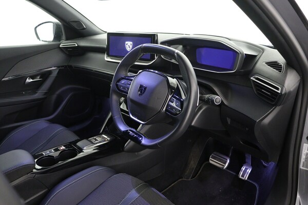 Used Peugeot 2008 2023 for sale - 75763630: Photo 13