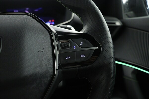 Used Peugeot 2008 2023 for sale - 75763630: Photo 19