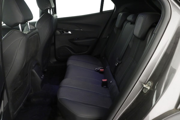 Used Peugeot 2008 2021 for sale - 75776069: Photo 13