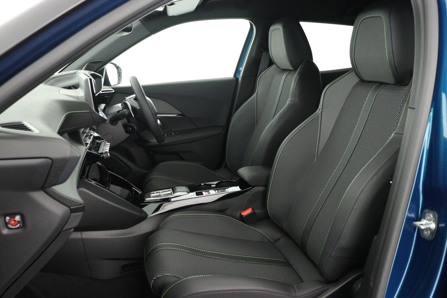 Used Peugeot 2008 2025 for sale - 76615296: Photo 10