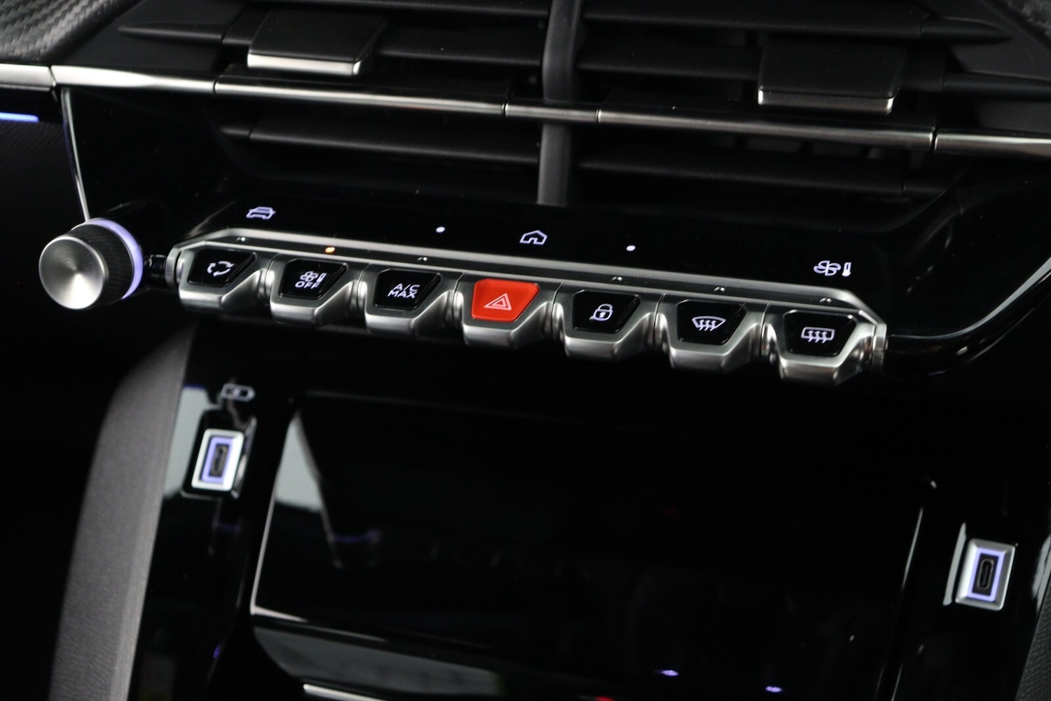 Used Peugeot 2008 2025 for sale - 76615296: Photo 20