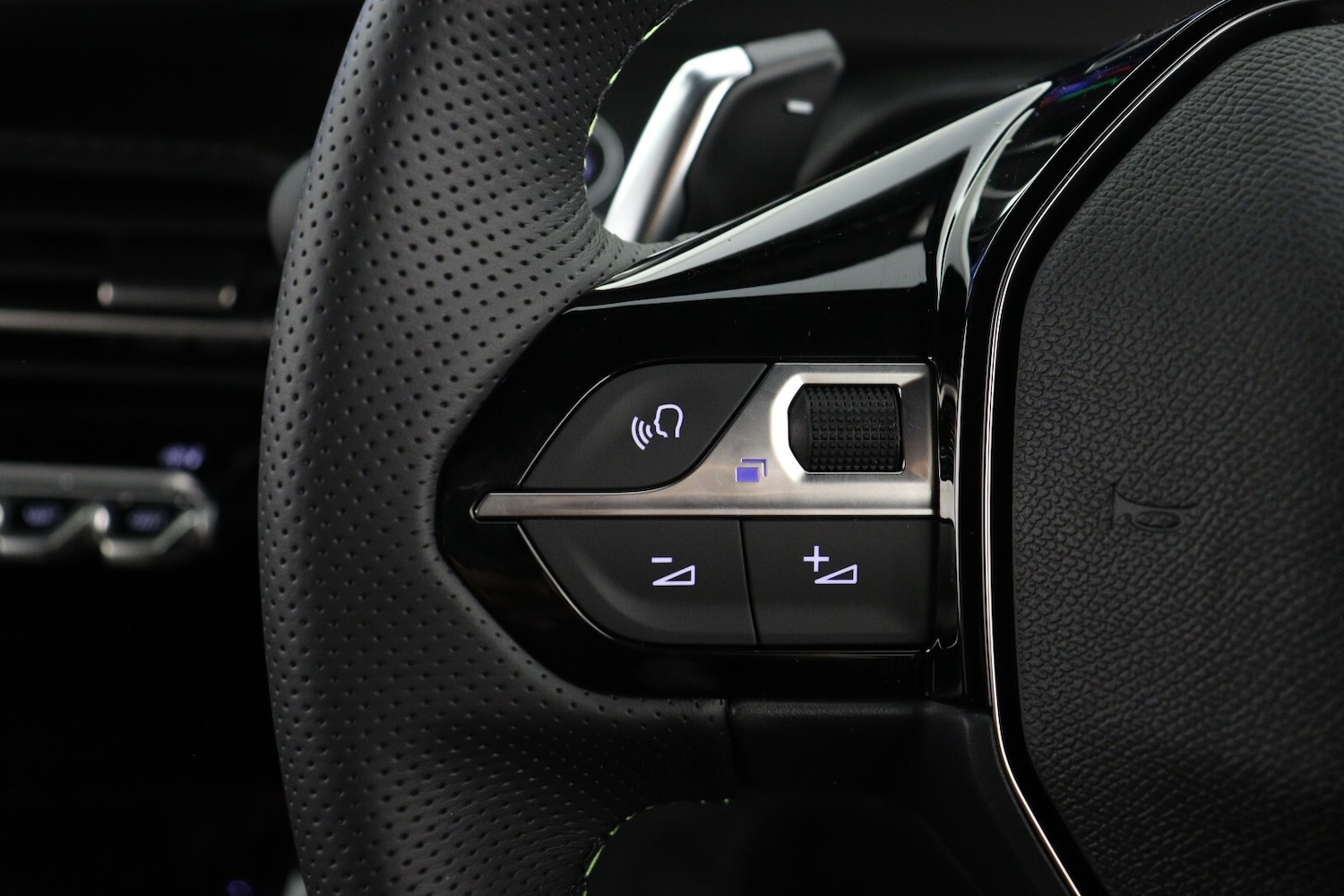 Used Peugeot 2008 2025 for sale - 76615296: Photo 23