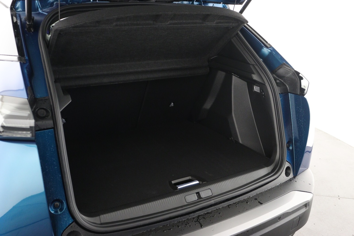 Used Peugeot 2008 2025 for sale - 76870647: Photo 9