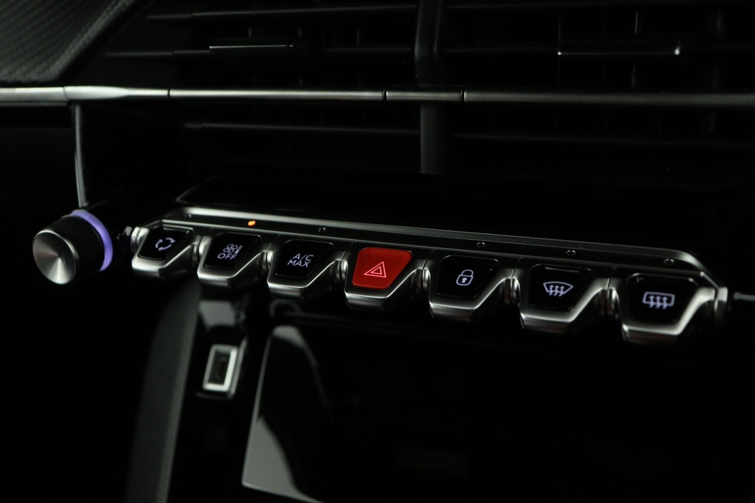 Used Peugeot 2008 2023 for sale - 77137620: Photo 18