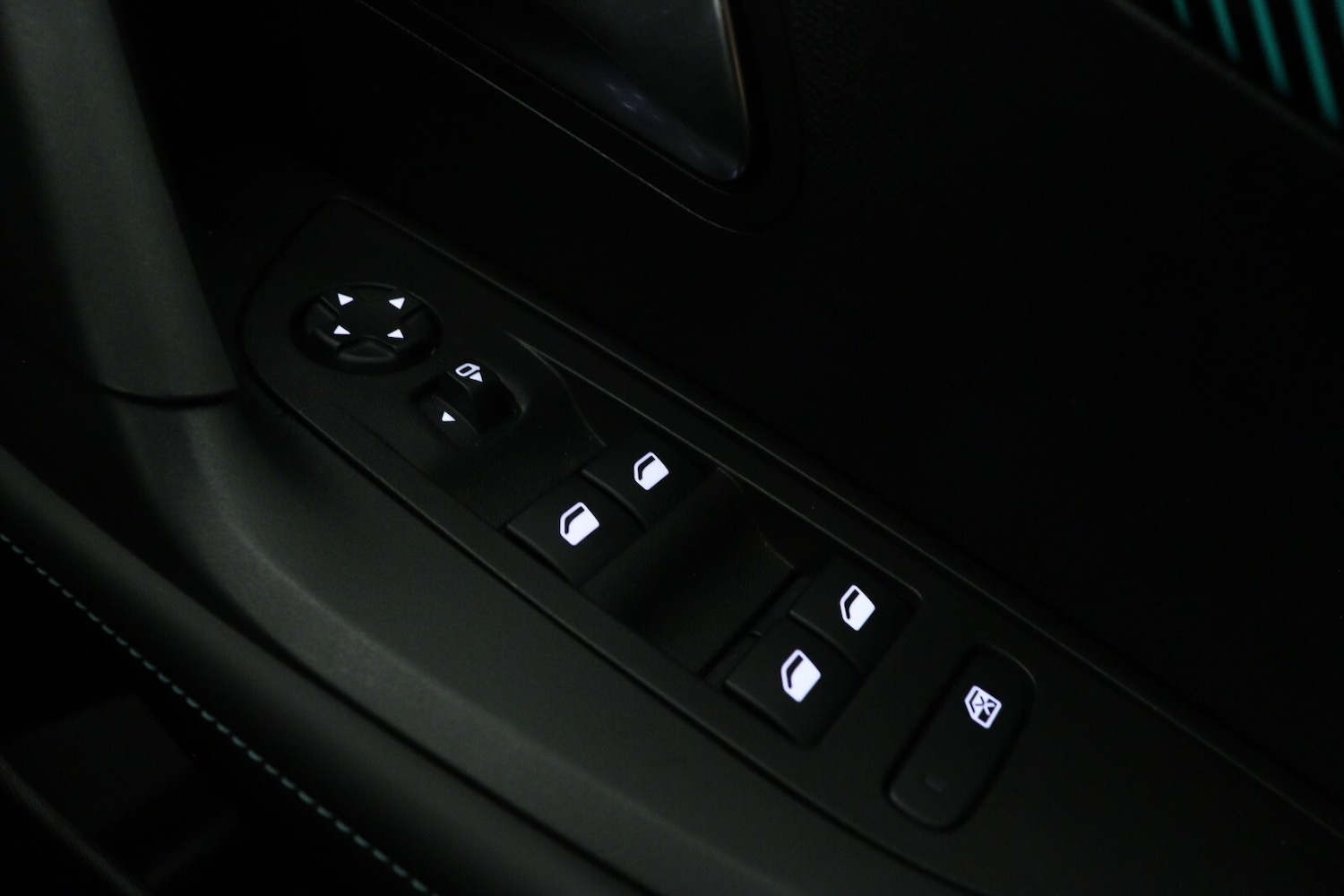 Used Peugeot 2008 2023 for sale - 77137620: Photo 23