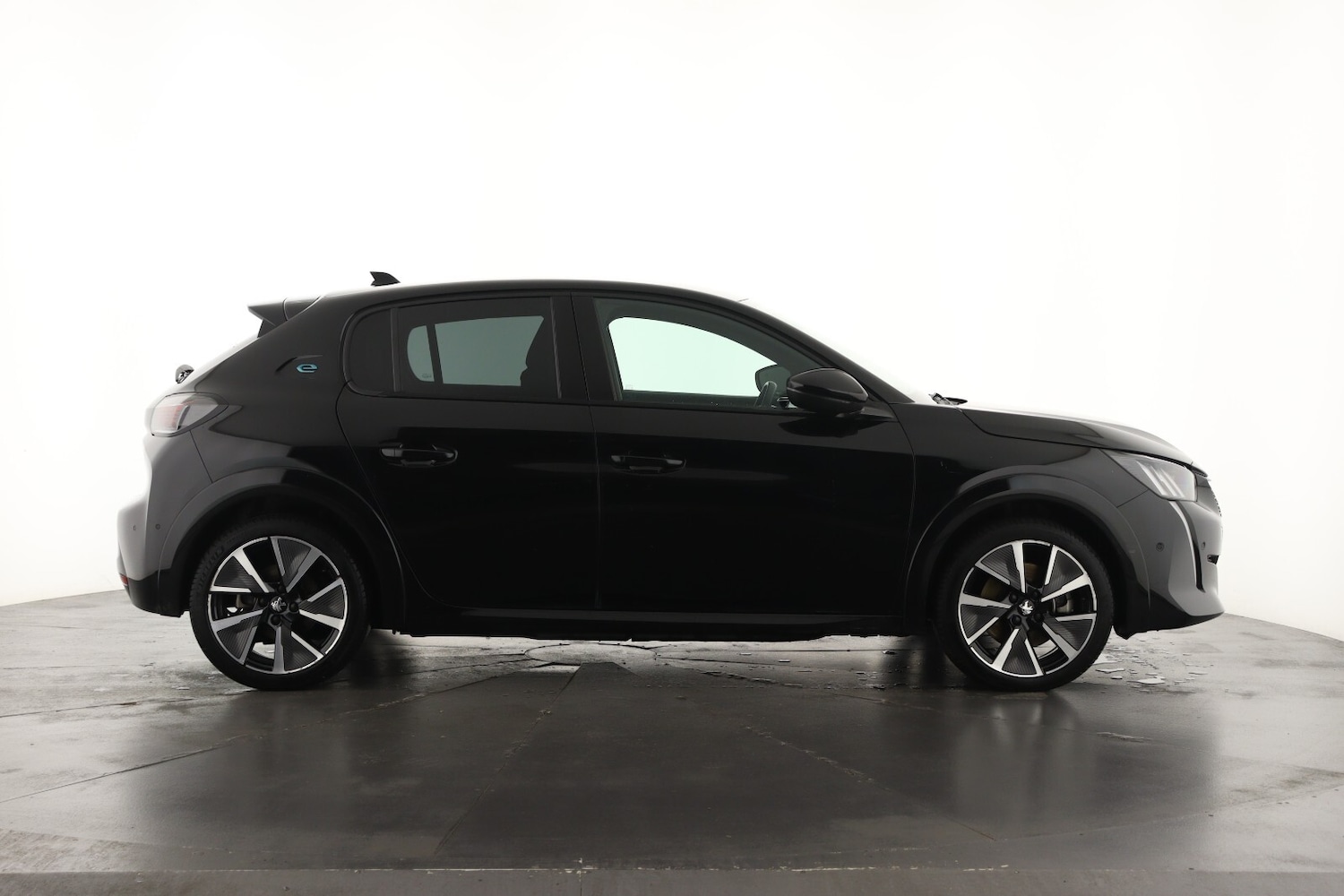 Used Peugeot 208 2022 for sale - 76870061: Photo 5