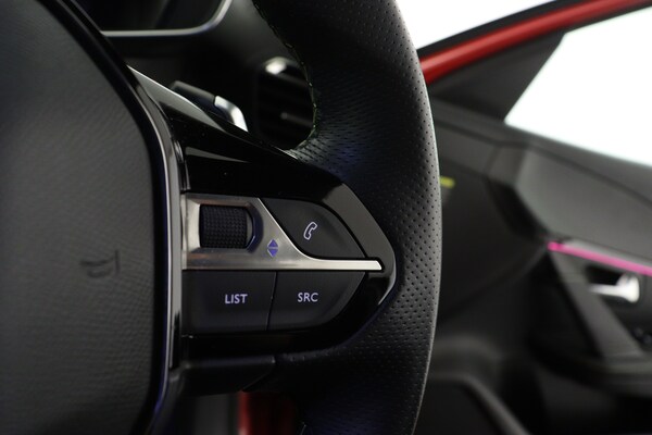 Used Peugeot 208 2021 for sale - 76221686: Photo 21