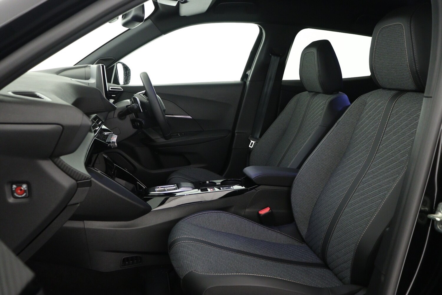 Used Peugeot 2008 2025 for sale - 76146245: Photo 10