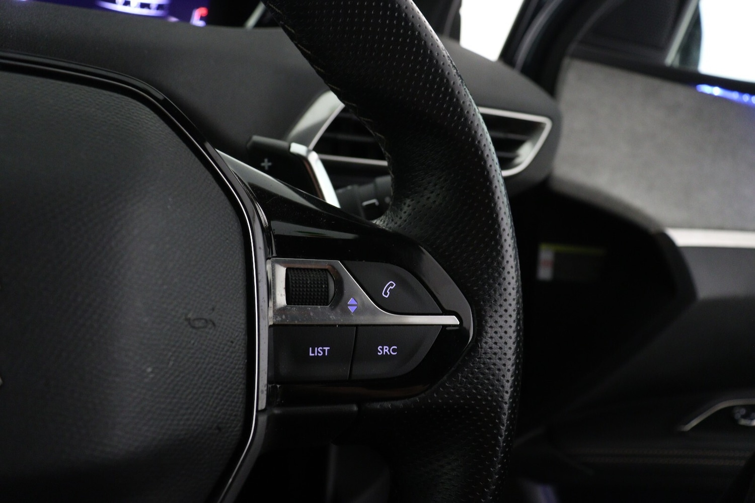 Used Peugeot 5008 2023 for sale - 77531988: Photo 23