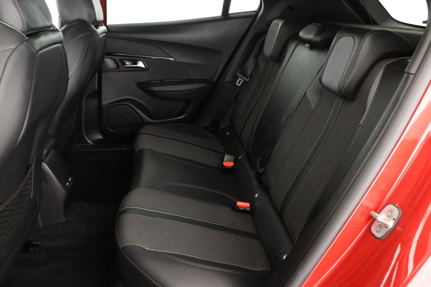 Used Peugeot 2008 2022 for sale - 76999465: Photo 13