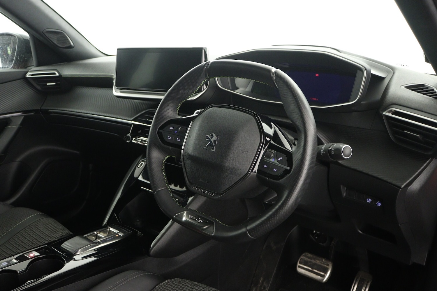 Used Peugeot 2008 2022 for sale - 76999465: Photo 14