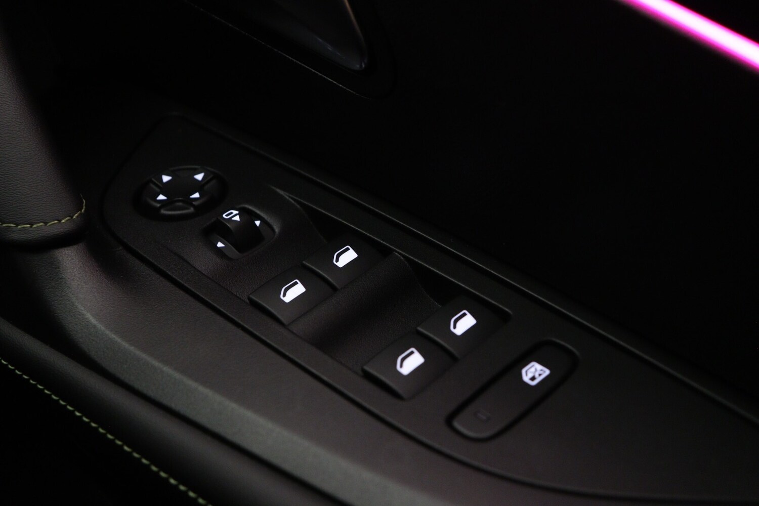 Used Peugeot 2008 2022 for sale - 76999465: Photo 25